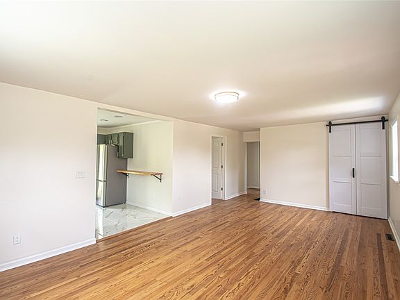 3rd image of 4323 Wayne Madison Rd