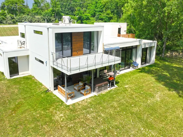 5980 Cherry Hill Rd, Ann Arbor, MI 48105