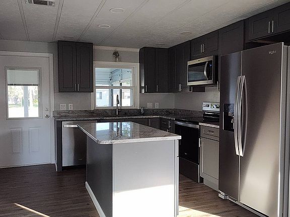 3rd image of 2100 Grand Traverse Cir