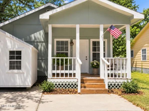 615 McKinley Ave, Pascagoula, MS 39567