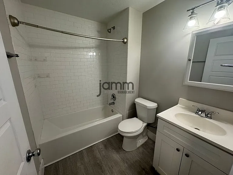 1966 Randall Rd #5 — Photo 10