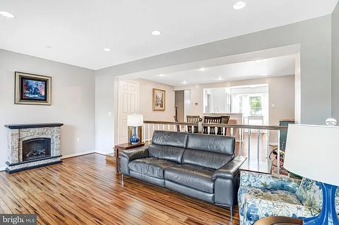 3936 Kernstown Ct — Photo 8