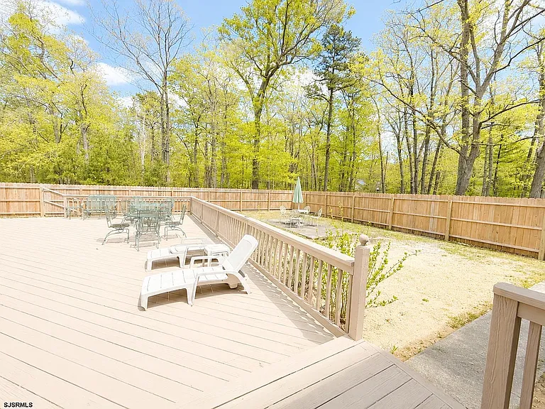 40 Old New York Rd — Photo 18