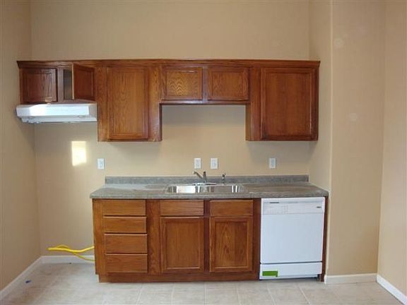 4th image of 1108 N Fell Ave