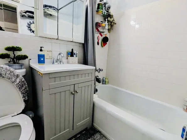 89-15 Parsons Boulevard image 6 of 8