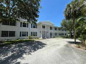 2181 NE 67th St, Fort Lauderdale, FL