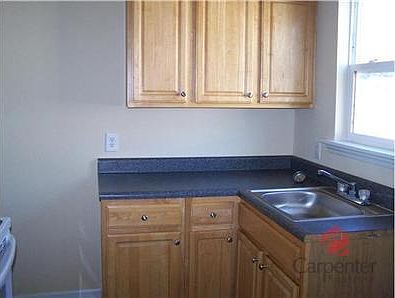 5th image of 4706 Young Ave