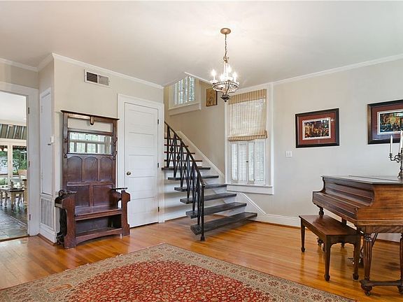 3rd image of 8326 Sycamore Pl