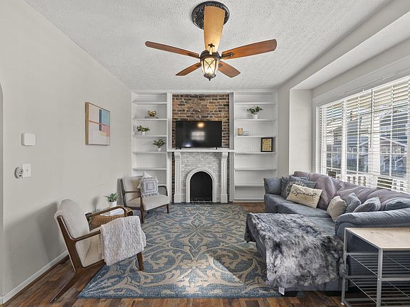 3rd image of 674 Stanley Ave