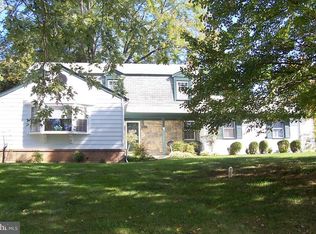 1 Turnmore Ct, Silver Spring, MD 20906