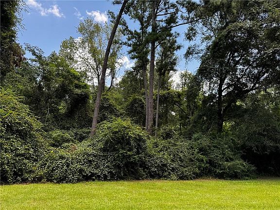 5th image of Hunt Rd