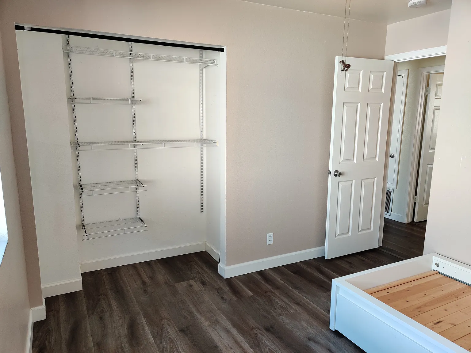 1 bed, $1,050 — Photo 4