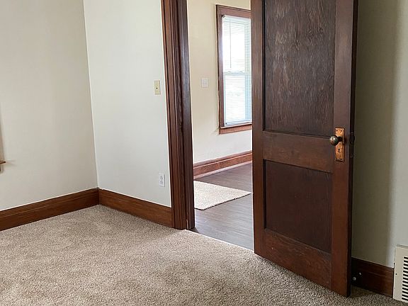 4th image of 57 Parkview Ave #1