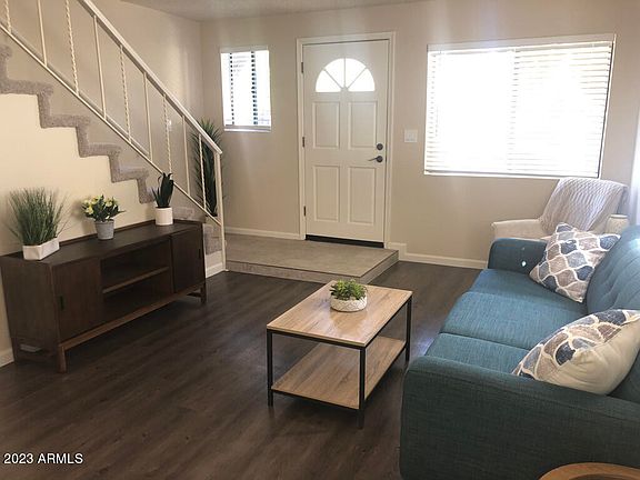 3rd image of 2201 E PINCHOT Avenue #8