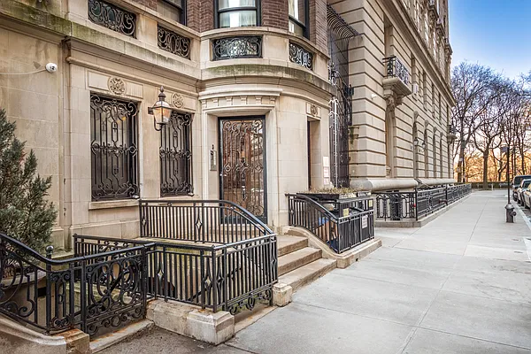 Rented by Brown Harris Stevens | media 22