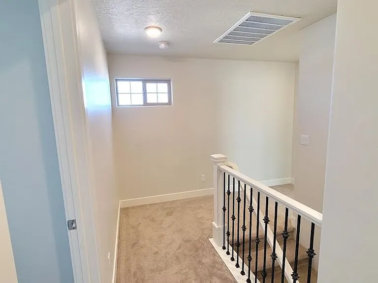 538 N 550 W — Photo 19