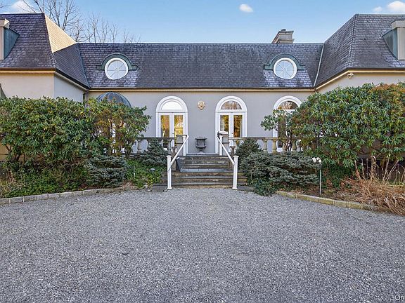 3rd image of 38 Tiffany Road