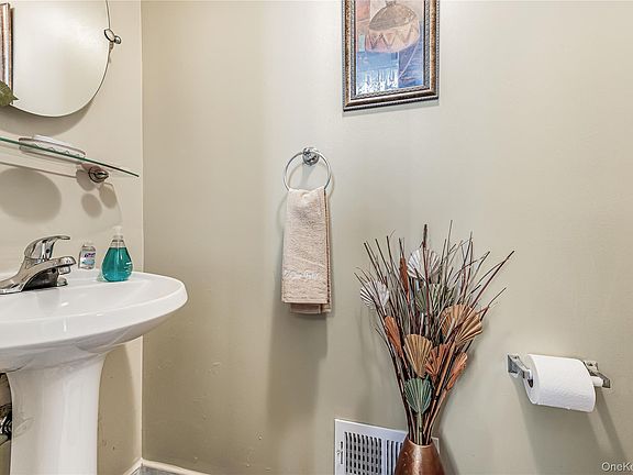 5th image of 1361 E 66th Street