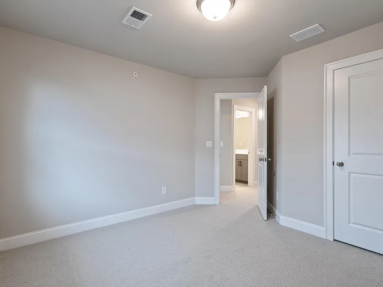 713 Mulberry Walk — Photo 21