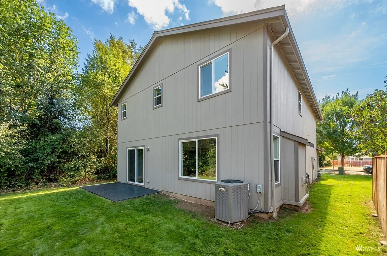 5033 104th Pl NE — Photo 4