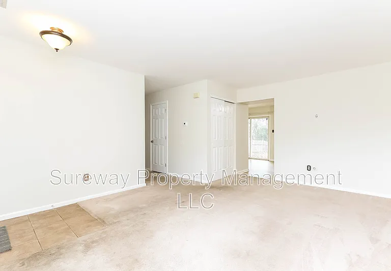 197 Lake Dr — Photo 2