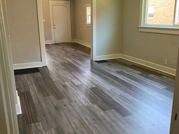 5th image of 2038-2040 Wayne Ave