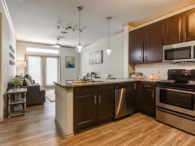Bella Palazzo Luxury Apartment Community — Photo 16