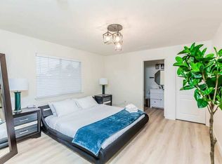 46 S Lotus Ave #1, Pasadena, CA 91107