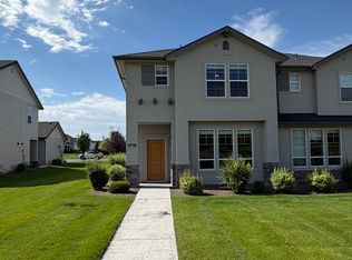 5716 W Stadium Ln, Eagle, ID 83616