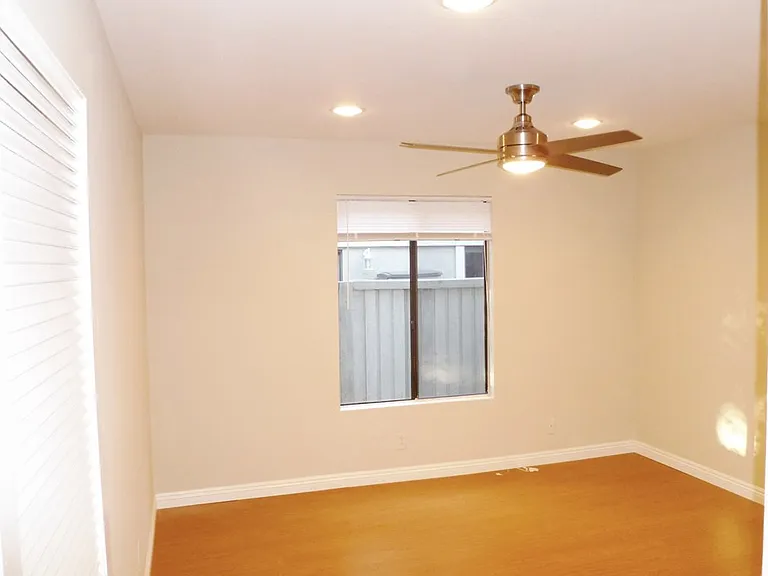 215 Springview — Photo 7