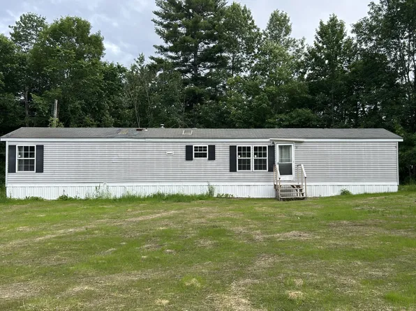 1535 Bangor Rd, Clinton, ME 04927