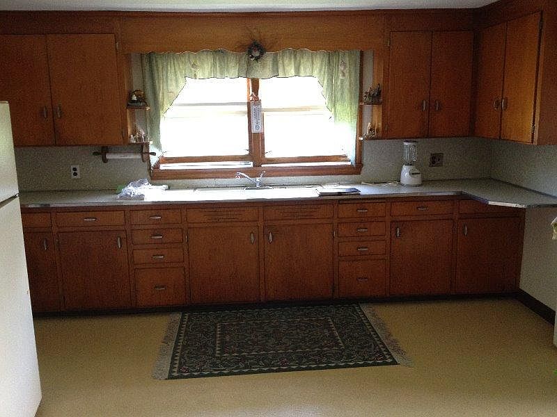 2nd image of 29 Tucker Ave #2