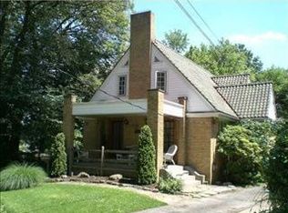 215 Parker Dr, Pittsburgh, PA 15216