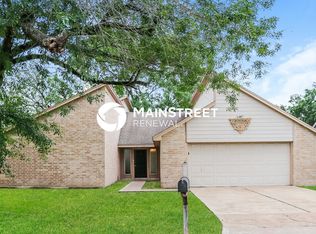 10531 Mills Walk Dr, Houston, TX 77070