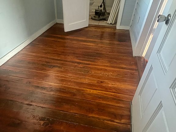 5th image of 20601 W Pennsylvania Ave #1