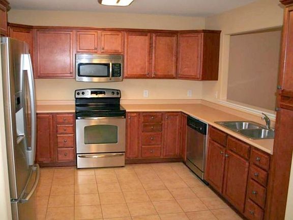3rd image of 1416 Hazelgreen Way