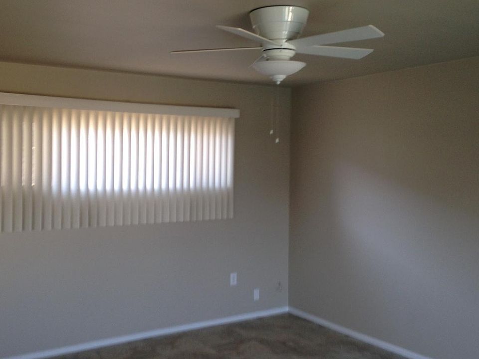 Living Rm in