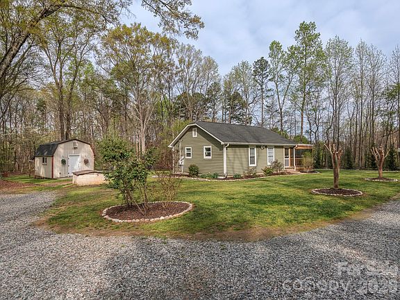 2nd image of 8202 Karriker Rd
