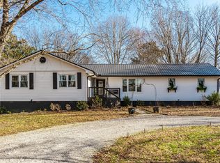 895 Harsh Ln, Castalian Springs, TN 37031