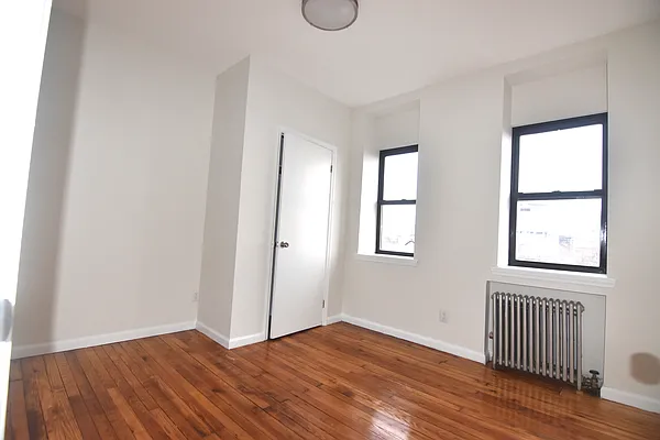 Rented by Triplemint | media 15