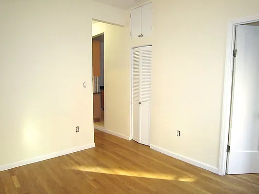 Rented by City Connections Realty | media 20