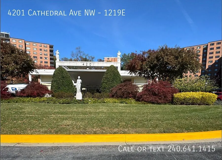 Building Photo - 4201 Cathedral Ave NW #1219E