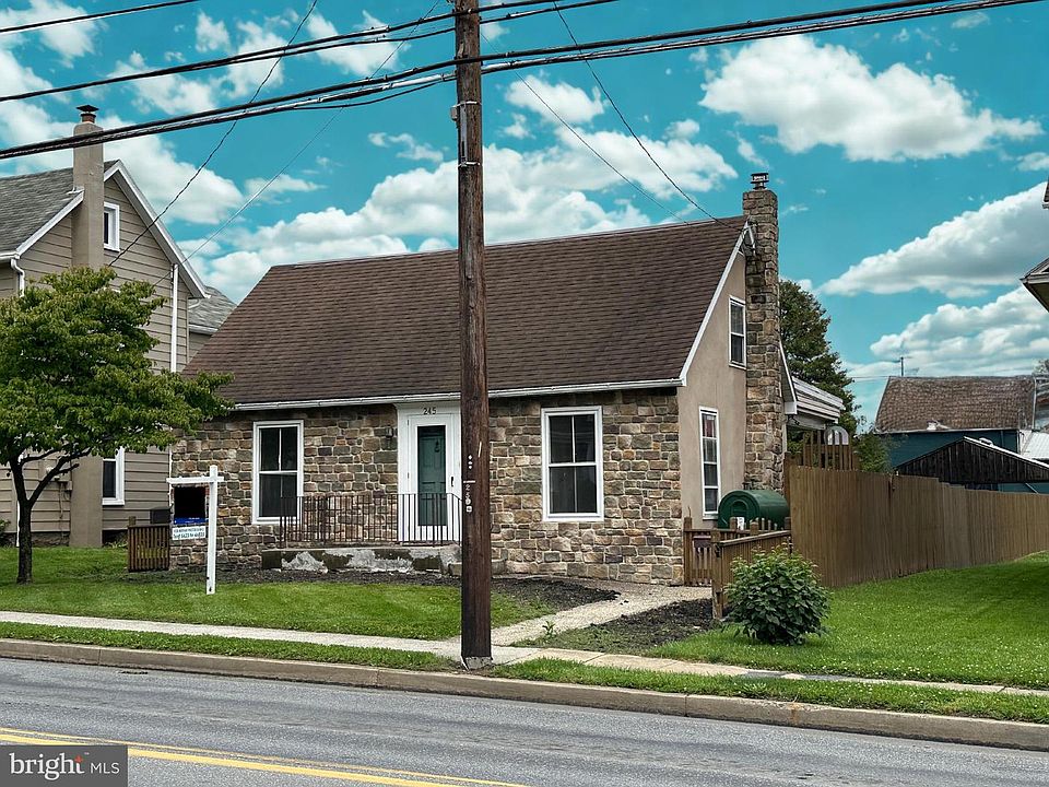 1st image of 245 N Main St