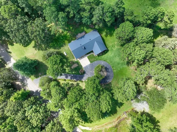 34 Waterfall Rd E, Heber Springs, AR 72543