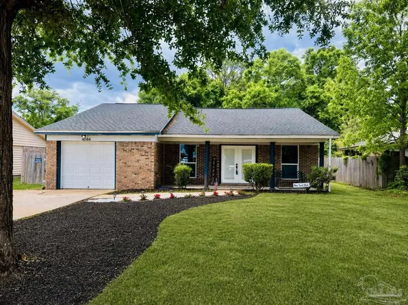 4044 Elmcrest Dr, Pensacola, FL 32504