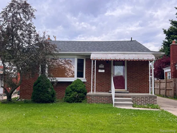 1064 15th St, Wyandotte, MI 48192