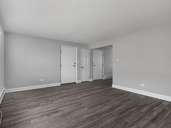 4th image of 6630 W 95th St