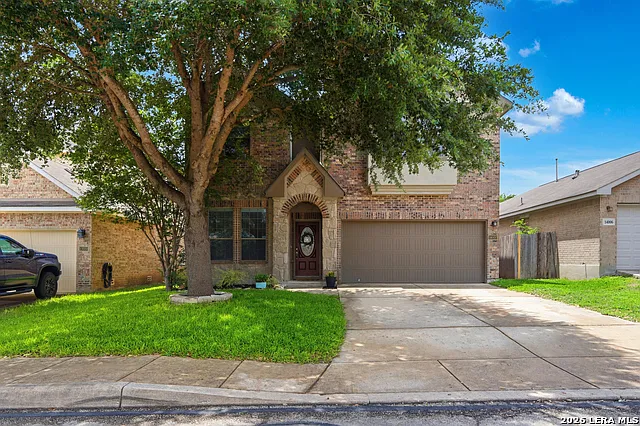 4 bed, 2.5 bath, 2712 sqft, $2,195 — Photo 2