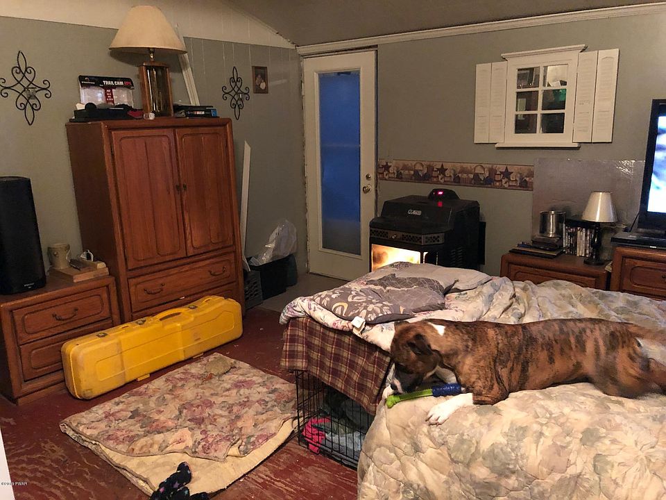 2nd image of 175 Tulip St