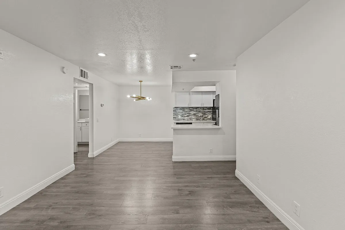 Building Photo - 4200 S Valley View Blvd #2047